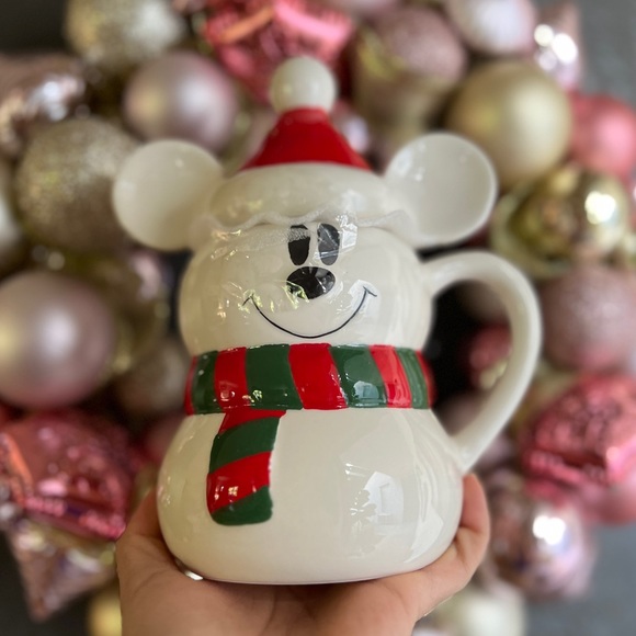 ✨NEW🎁Mickey Mouse Snowman 2022 Christmas Mug with Topper 🐭 - Picture 5 of 8